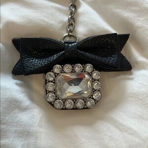Elegant Black Bow Pendant Necklace